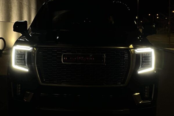 lotuslimo GMC Exterior Luxury | Lotus Limo