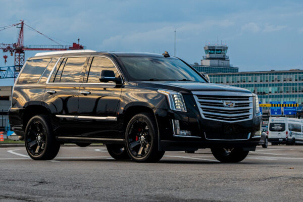 lotuslimoyul Cadillac escalade - YUL Limousine | Lotus Limo